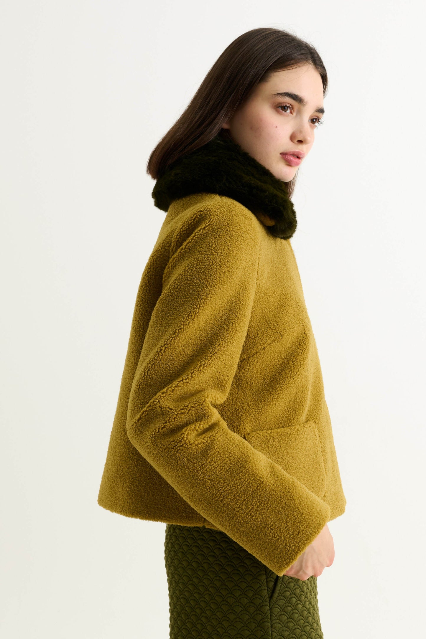 Apple Borg Faux Fur Collar Cropped Jacket – Mustard